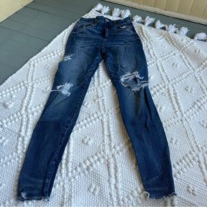 American Eagle distressed denim jeans